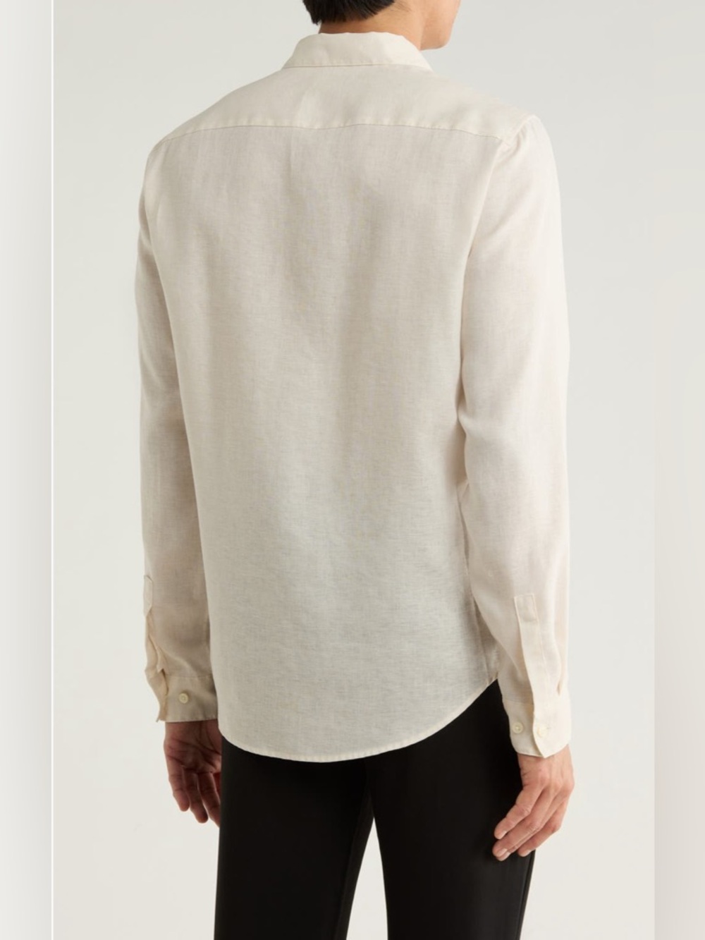 Theory Irving Linen
Button-Up Shirt
Color: Ivory
Precise Linen 2 - Picture 2 of 8